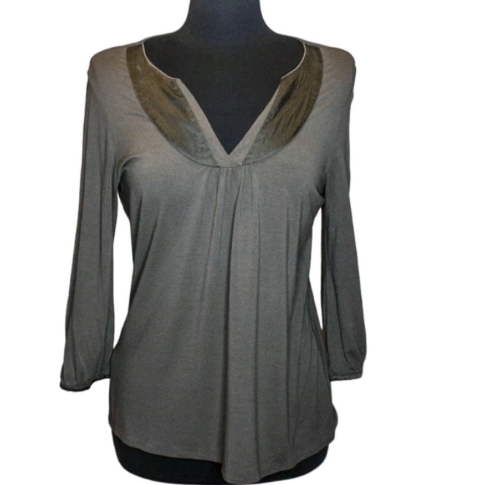 J jill V Neck Velvet Trim Olive Green Stretch Pullover Ladies L 3/4 Sleeve Top